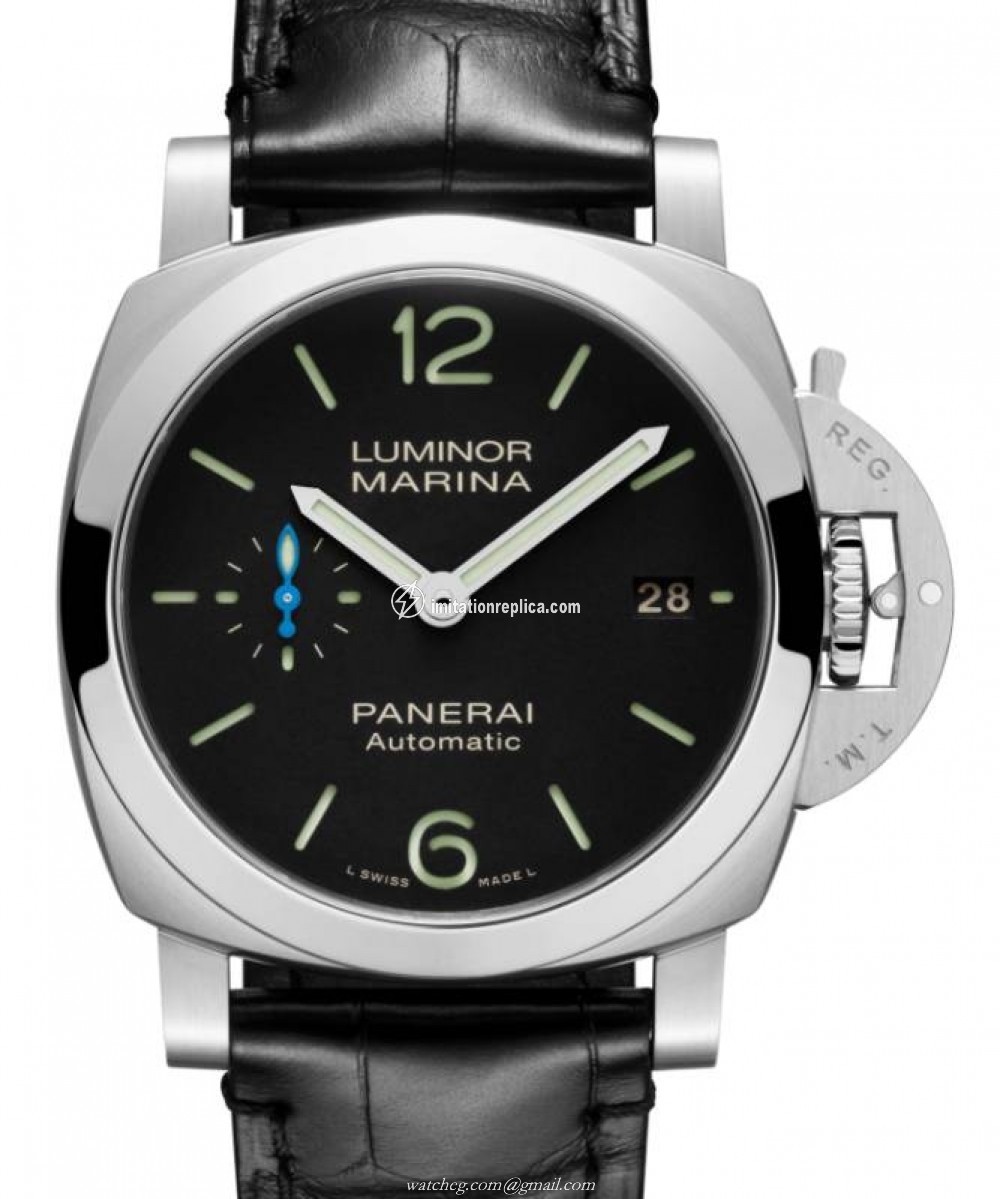 Panerai PAM01372 Luminor Quaranta Men's Automatic Black